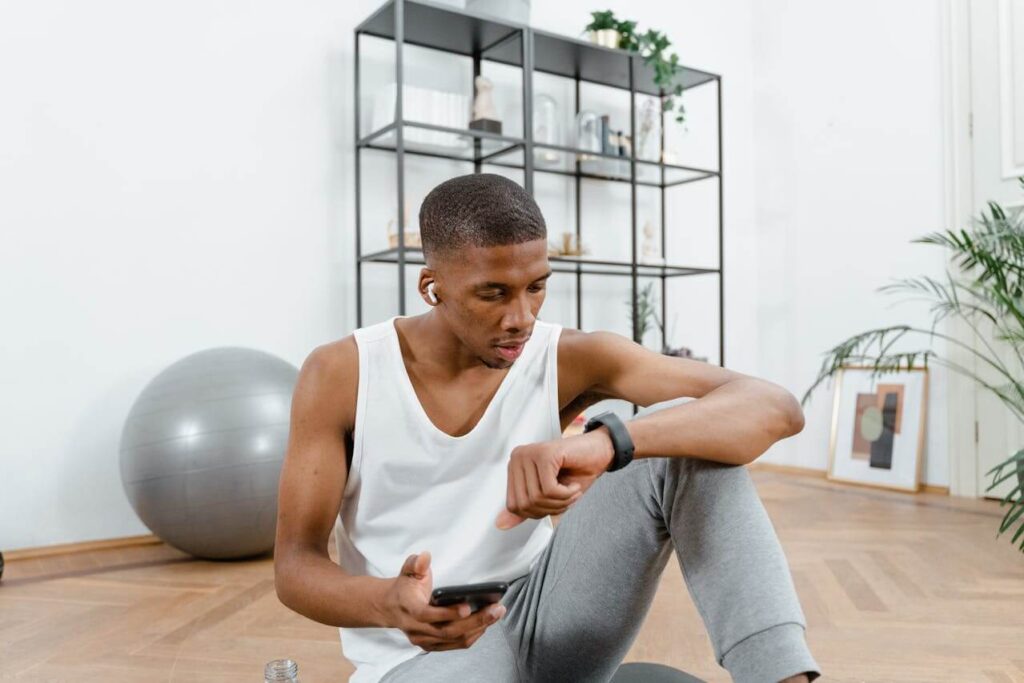 How Fitness Trackers and Apps Help Combat Procrastination